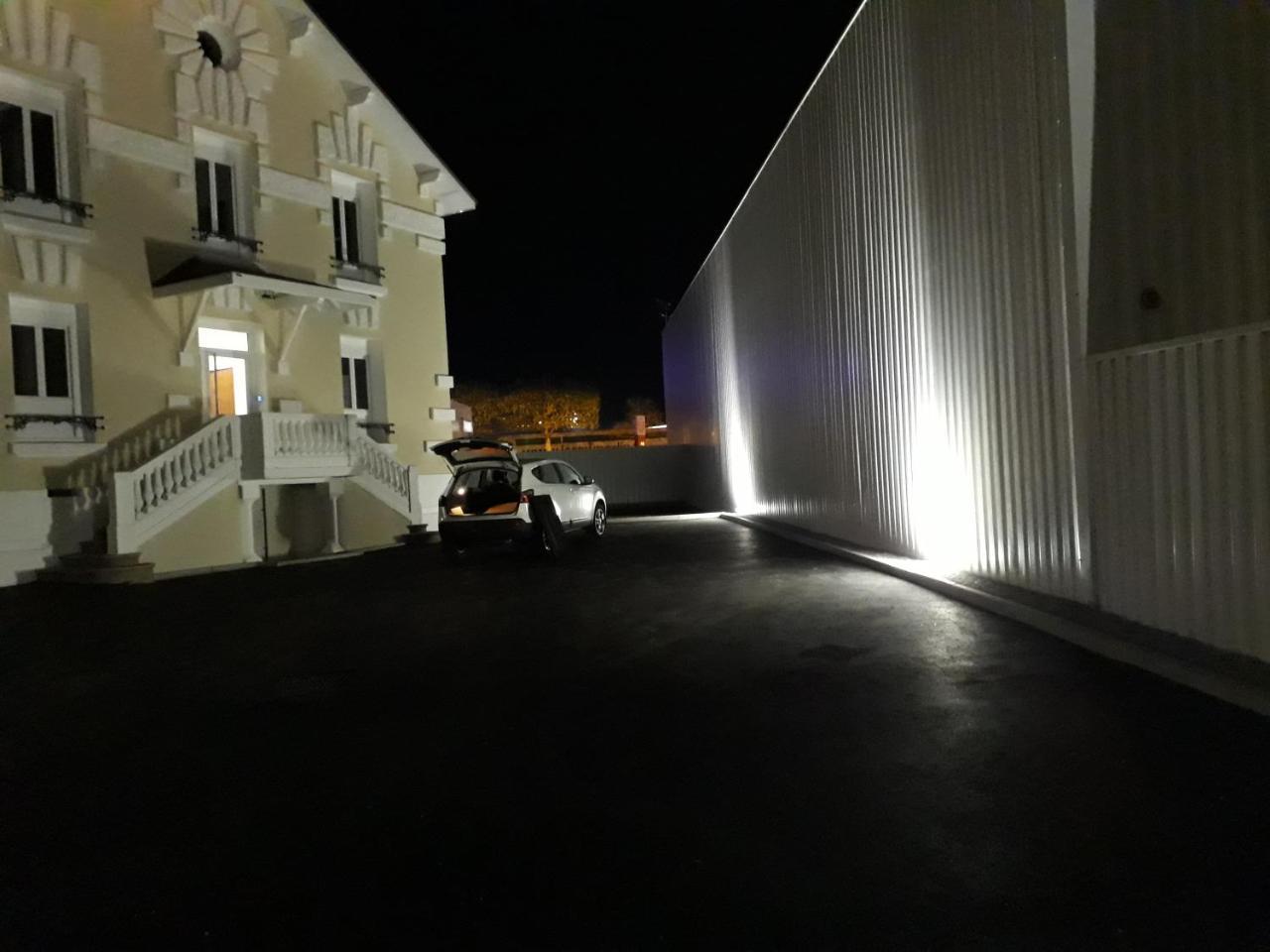 Apartamento Le Jardin D Ambroise Saint-Priest-en-Jarez Exterior foto