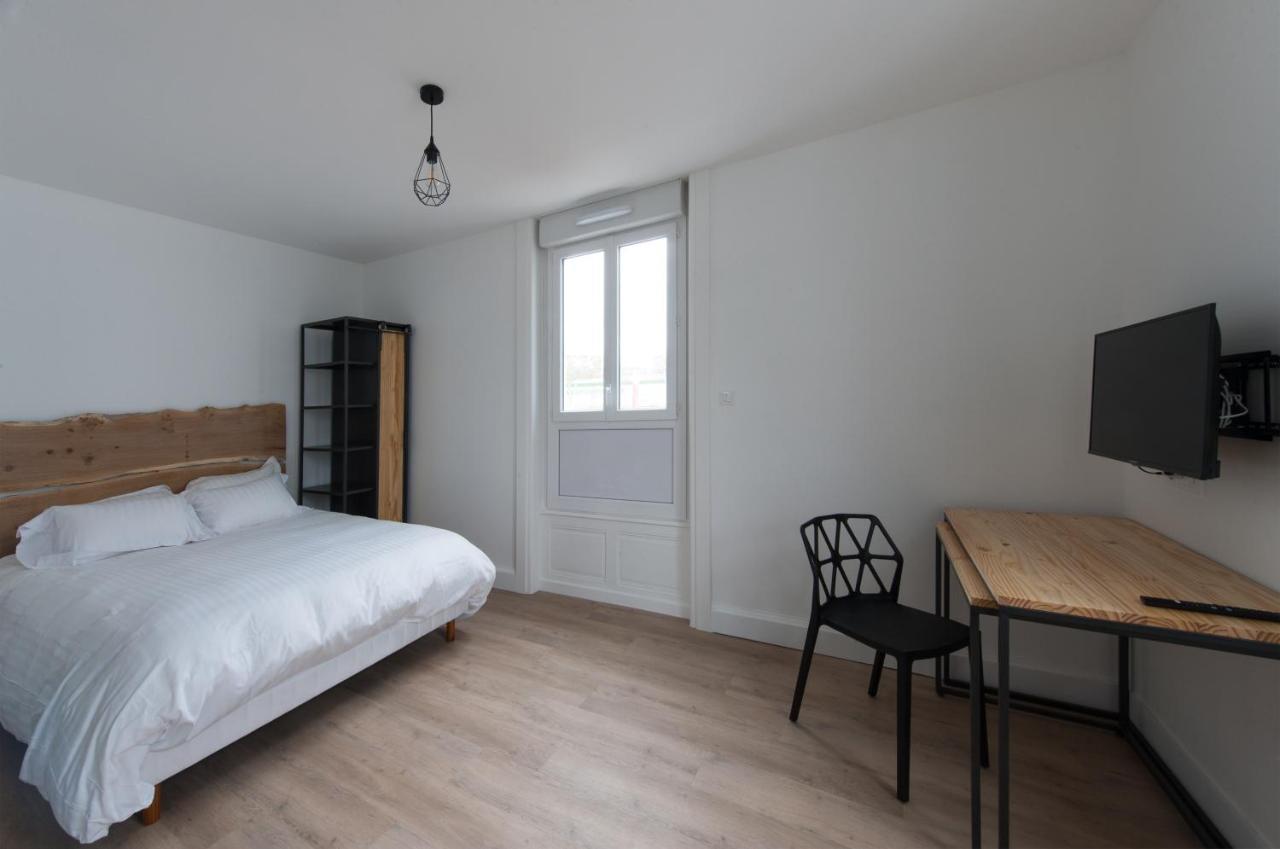 Apartamento Le Jardin D Ambroise Saint-Priest-en-Jarez Exterior foto